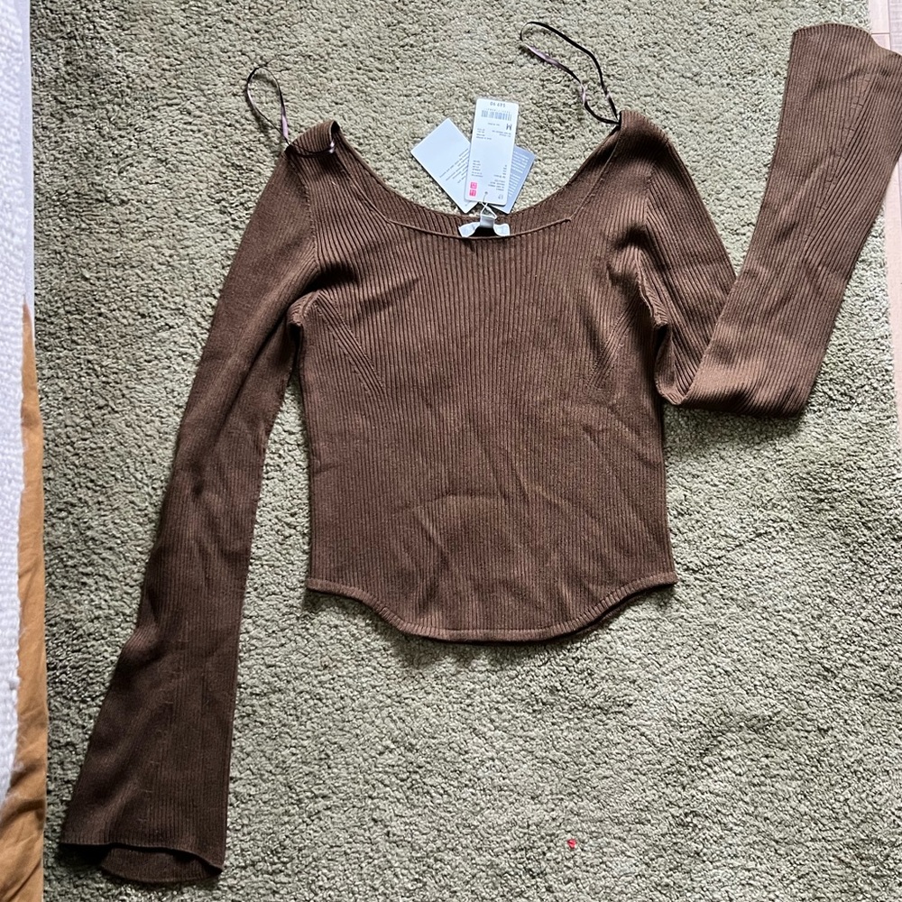 Uniqlo x Mame Kurogouchi square neck top
